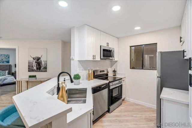 9745 Mesa Springs Way 142, San Diego, CA 92126