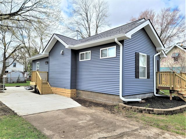 1140 E Breckenridge Street, Ferndale, MI 48220