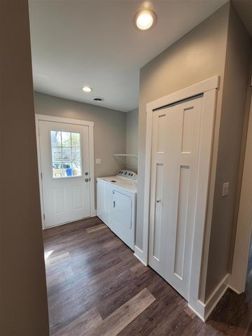 1140 E Breckenridge Street, Ferndale, MI 48220