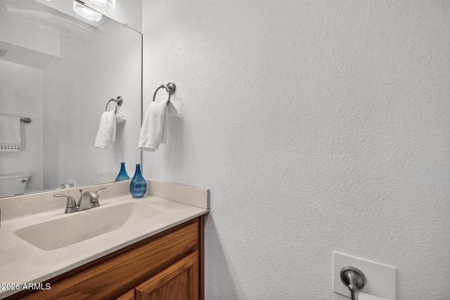 821 E REDONDO Drive, Tempe, AZ 85282