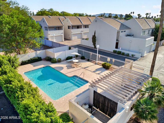 821 E REDONDO Drive, Tempe, AZ 85282