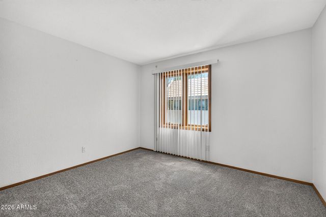 821 E REDONDO Drive, Tempe, AZ 85282