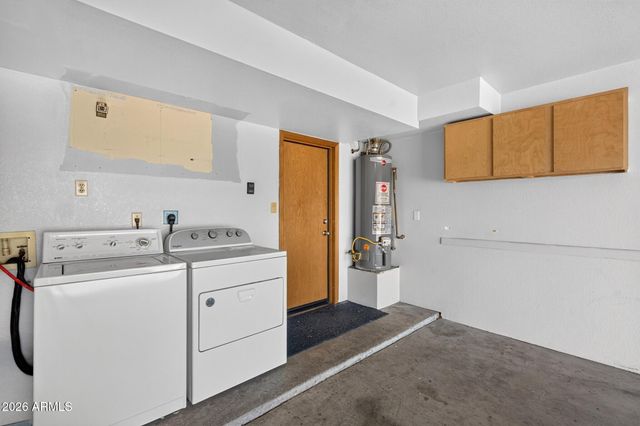 821 E REDONDO Drive, Tempe, AZ 85282