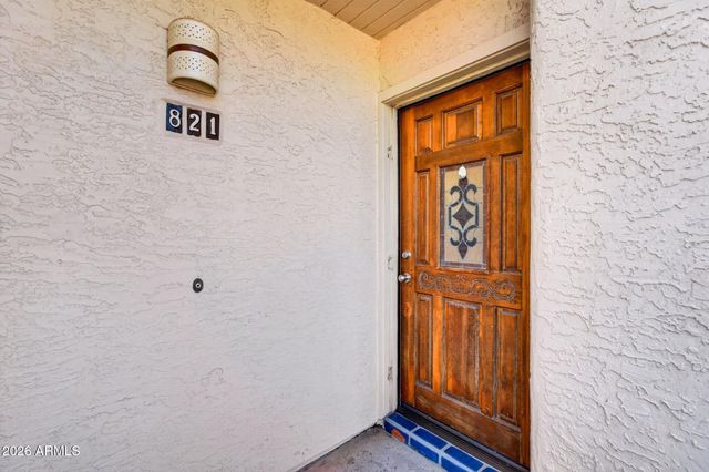 821 E REDONDO Drive, Tempe, AZ 85282