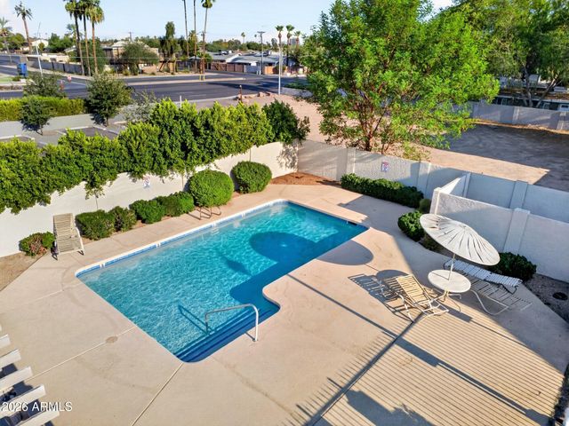821 E REDONDO Drive, Tempe, AZ 85282