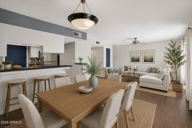 821 E REDONDO Drive, Tempe, AZ 85282
