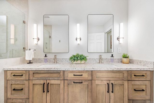 13065 Via Suena, Valley Center, CA 92082