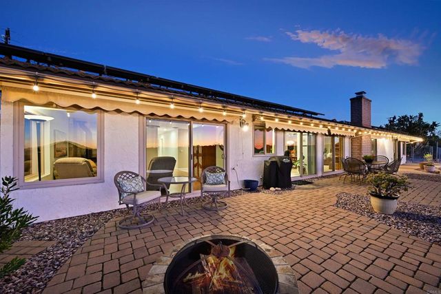 13065 Via Suena, Valley Center, CA 92082