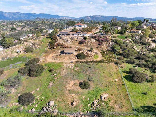 13065 Via Suena, Valley Center, CA 92082