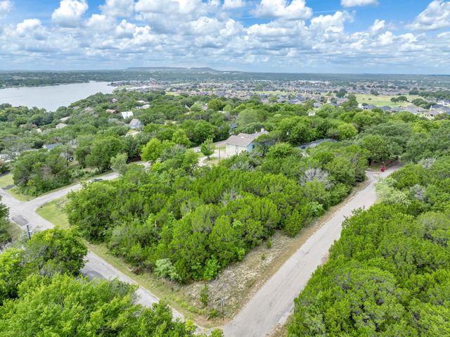 1725 Hitching Post, Granbury, TX 76049