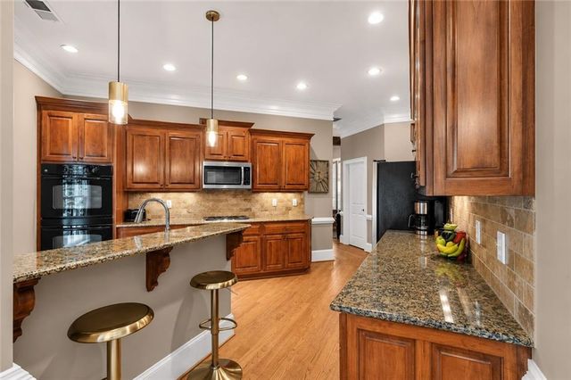 12 Somerset Lane, Cartersville, GA 30121
