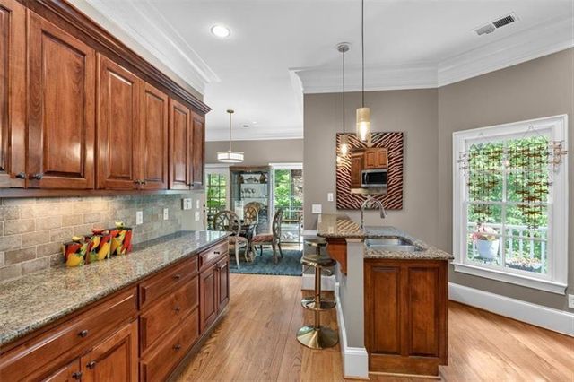 12 Somerset Lane, Cartersville, GA 30121