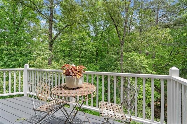 12 Somerset Lane, Cartersville, GA 30121