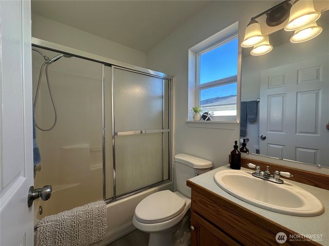 570 Canal Drive NE, Ocean Shores, WA 98569