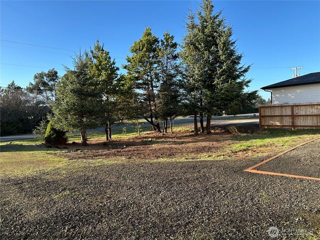 570 Canal Drive NE, Ocean Shores, WA 98569