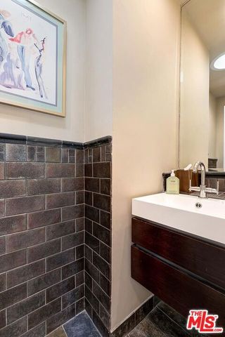 4248 La Salle Avenue, Culver City, CA 90232