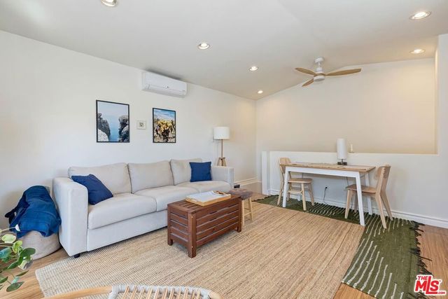 4248 La Salle Avenue, Culver City, CA 90232