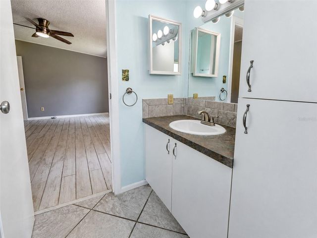 604 TOPSIDE CIRCLE, Edgewater, FL 32141