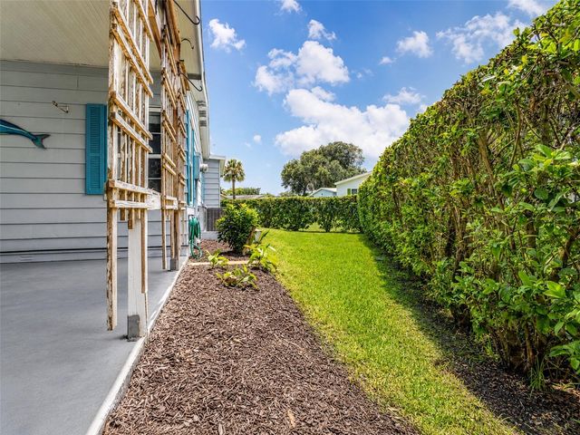 604 TOPSIDE CIRCLE, Edgewater, FL 32141