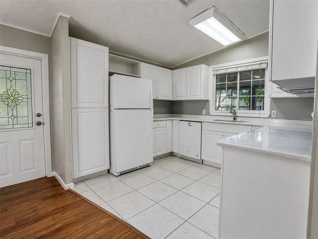 604 TOPSIDE CIRCLE, Edgewater, FL 32141