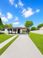20600 SW 118th Pl, Miami, FL 33177