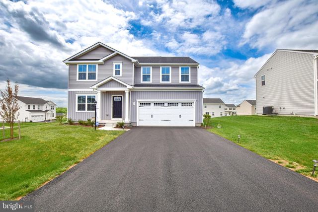 17 CHANGING SEASON WAY, Hedgesville, WV 25427