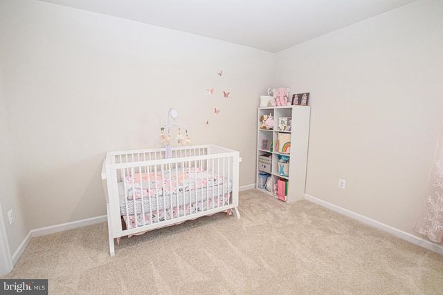 17 CHANGING SEASON WAY, Hedgesville, WV 25427