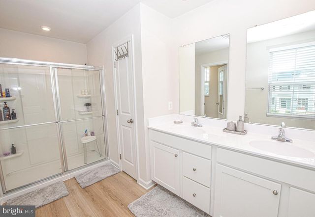 17 CHANGING SEASON WAY, Hedgesville, WV 25427