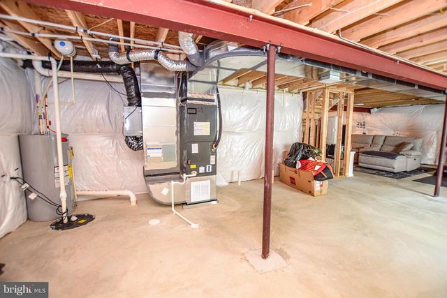 17 CHANGING SEASON WAY, Hedgesville, WV 25427