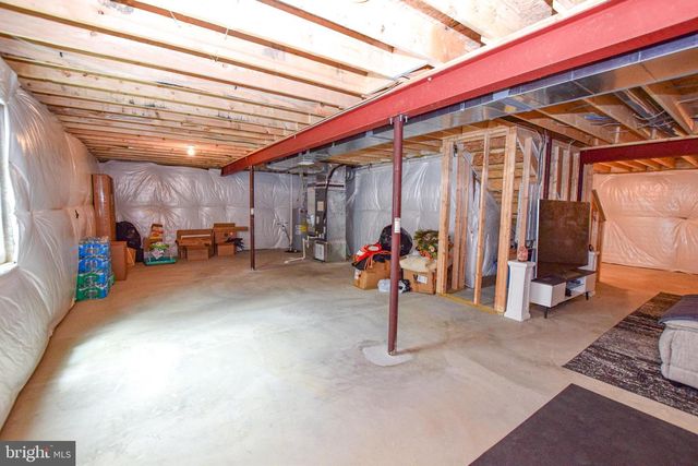 17 CHANGING SEASON WAY, Hedgesville, WV 25427