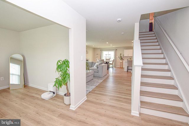 17 CHANGING SEASON WAY, Hedgesville, WV 25427