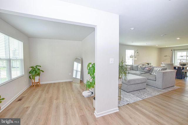 17 CHANGING SEASON WAY, Hedgesville, WV 25427