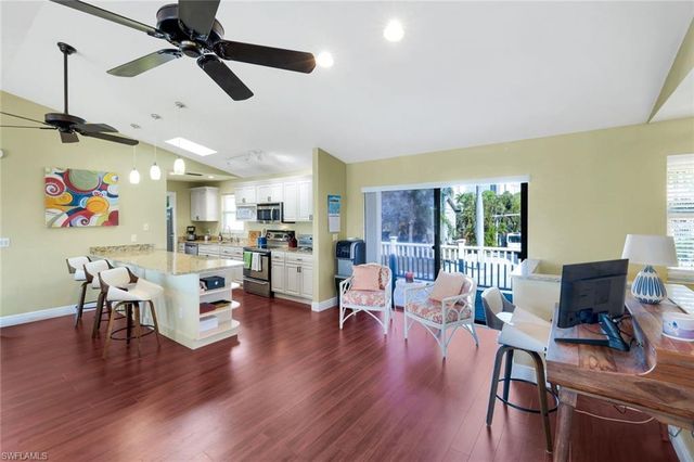 4741 Pembrooke LN, Bonita Springs, FL 34134