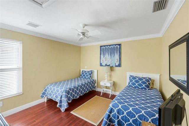 4741 Pembrooke LN, Bonita Springs, FL 34134