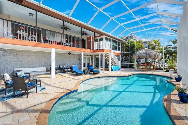 4741 Pembrooke LN, Bonita Springs, FL 34134