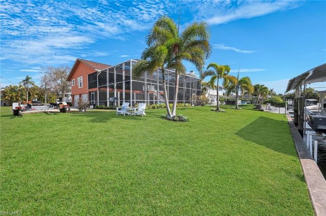 4741 Pembrooke LN, Bonita Springs, FL 34134