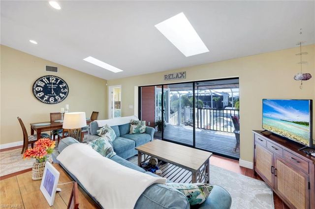 4741 Pembrooke LN, Bonita Springs, FL 34134