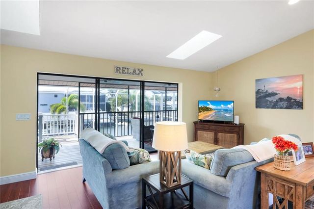 4741 Pembrooke LN, Bonita Springs, FL 34134