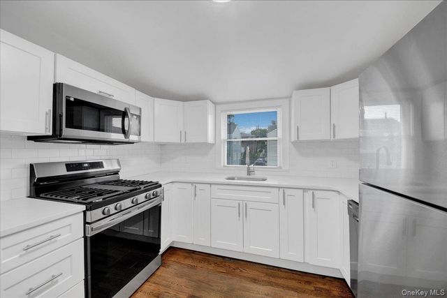 94 Fowler Avenue, Yonkers, NY 10701