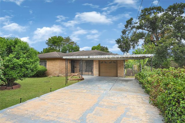 3317 Le Badie Street, Houston, TX 77026