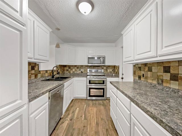 1716 Sylvan Drive, Arlington, TX 76012