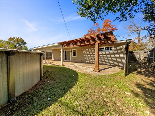 1716 Sylvan Drive, Arlington, TX 76012