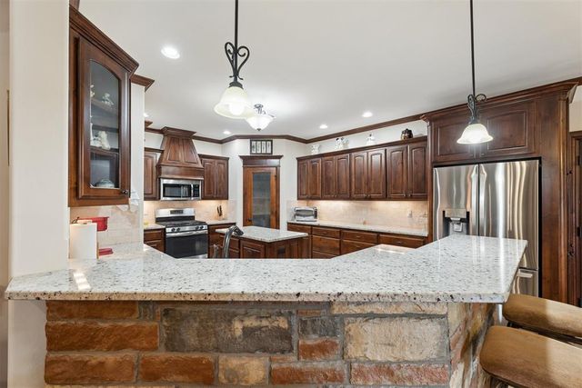 2486 County Road 1202, Blanchard, OK 73010