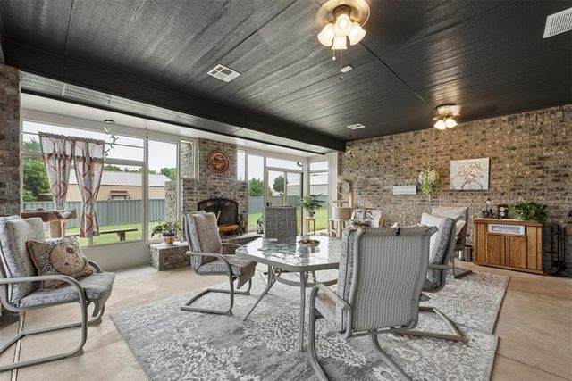 2486 County Road 1202, Blanchard, OK 73010