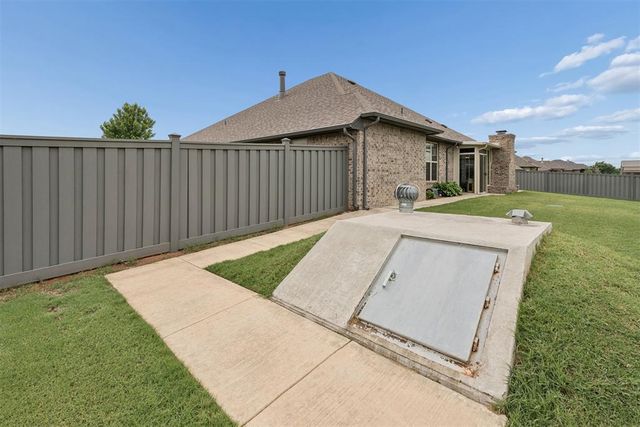 2486 County Road 1202, Blanchard, OK 73010