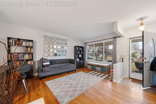 35107 Eden Park Drive, Sterling Heights, MI 48312