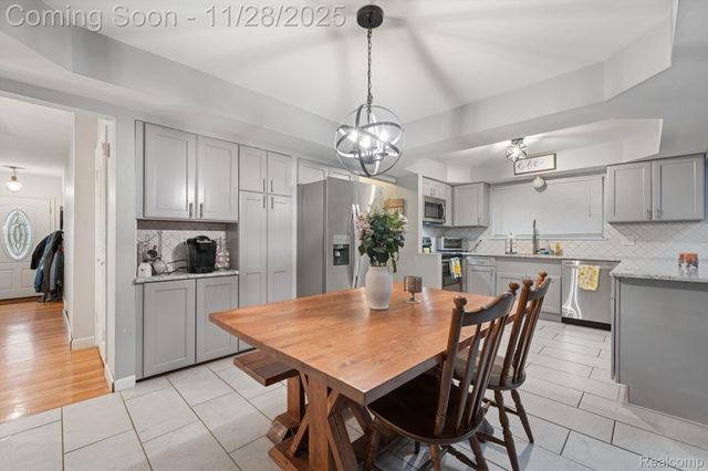 35107 Eden Park Drive, Sterling Heights, MI 48312