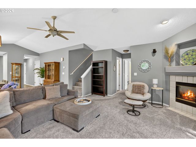 14123 Se SUMMERFIELD Loop, Happy Valley, OR 97086