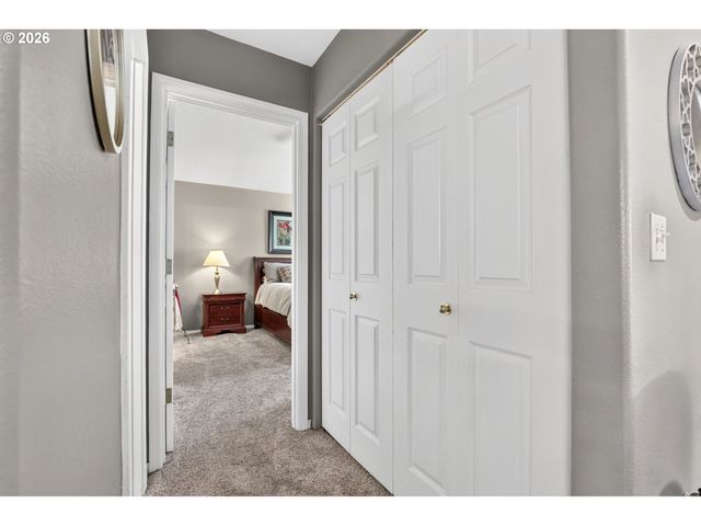 14123 Se SUMMERFIELD Loop, Happy Valley, OR 97086