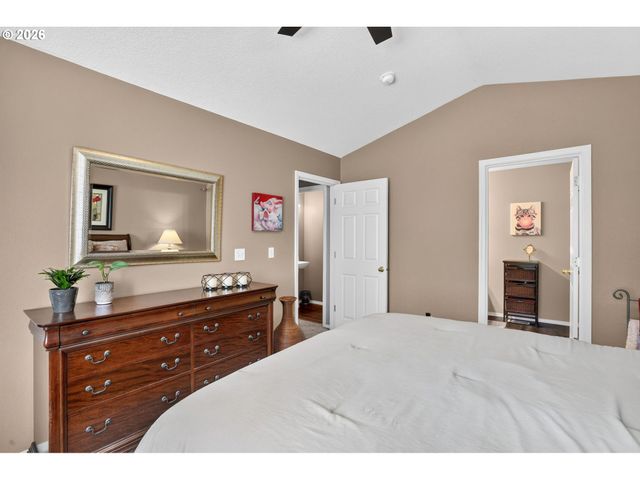14123 Se SUMMERFIELD Loop, Happy Valley, OR 97086